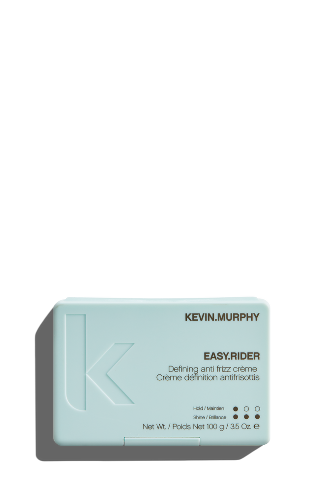 EASY.RIDER is een anti-frizz crème die pluis tegengaat en krul activerend werkt. Het bevat Vitamine A en C, calcium en mineralen die het haar verzorgen bij het stylen. 
