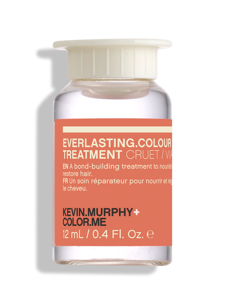 Deze EVERLASTING.COLOUR.TREATMENT beschermt tegen kleurvervaging en biedt een algehele glans en levendigheid aan het haar. De formule bouwt kracht van binnenuit op voor een boost van kleurbescherming en veerkracht.
