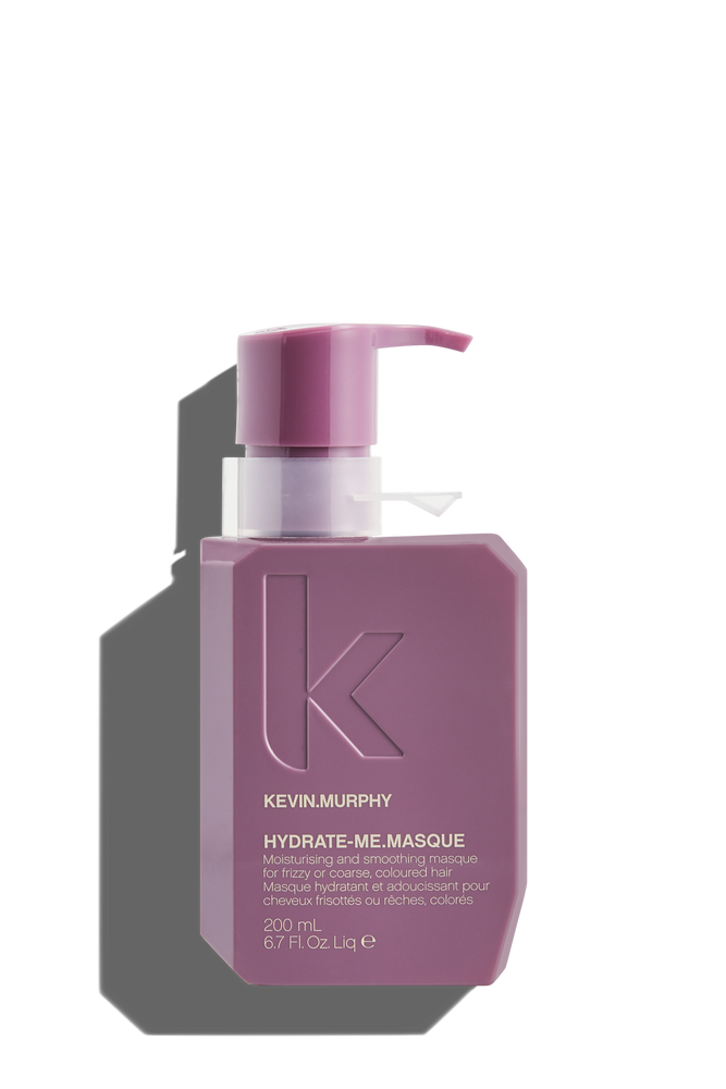 Masker hydrateert en herstelt de vochtbalans van droog haar dat is blootgesteld aan harde, droge weersomstandigheden. Dit masker is van Kevin Murphy
