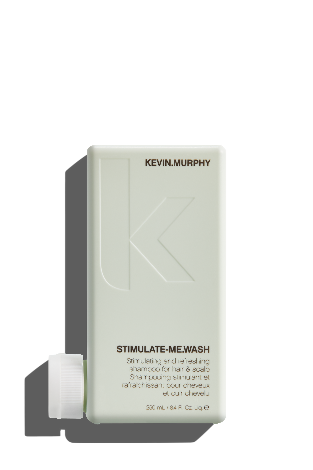 Deze fijne shampoo van KEVIN MURPHY is een Dagelijkse shampoo met Camphor Crystals, Bergamot en Black Pepper om het haar en de hoofdhuid te stimuleren.