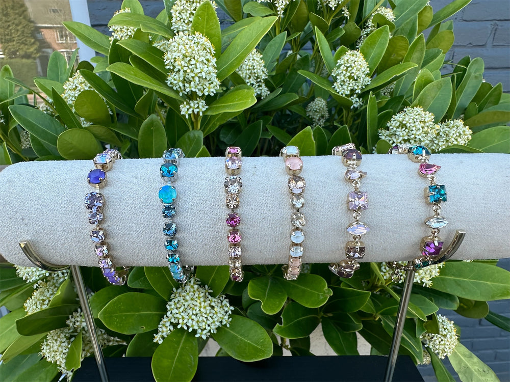 Niche armbanden ingelegd met Swarovski stenen 