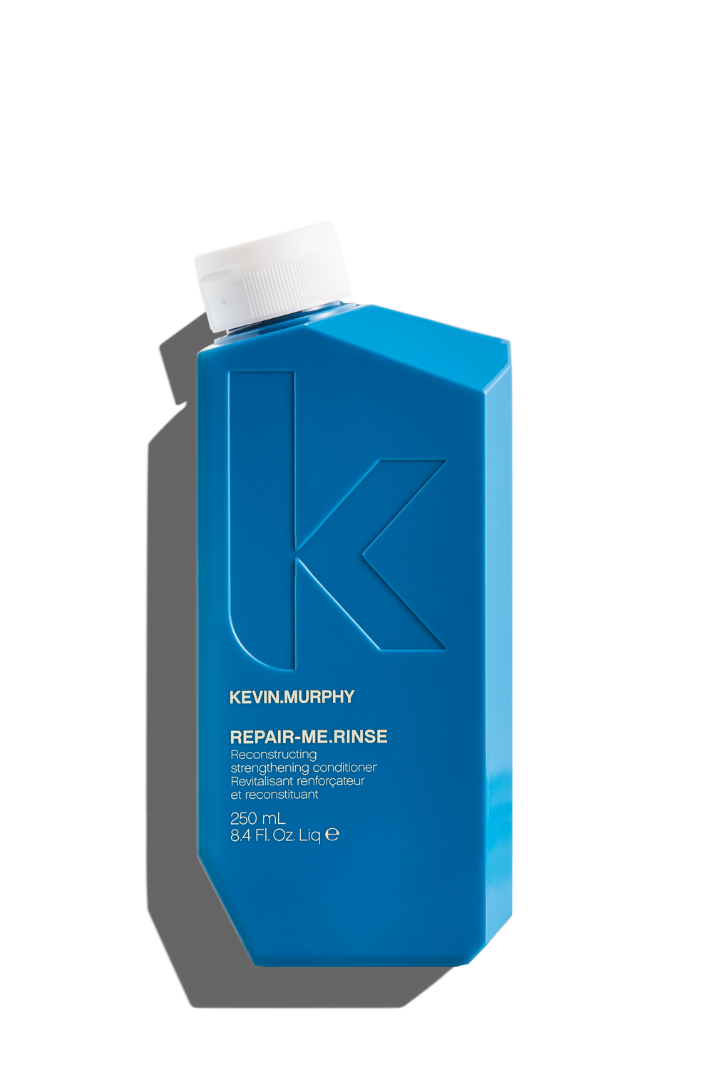 De REPAIR-ME lijn is de perfecte lijn voor wie zwaar beschadigd haar heeft. Maak jij dagelijks gebruik van styling tools of kleur jij je haar regelmatig, dan is de kans groot dat je haar een proteïnetekort heeft.