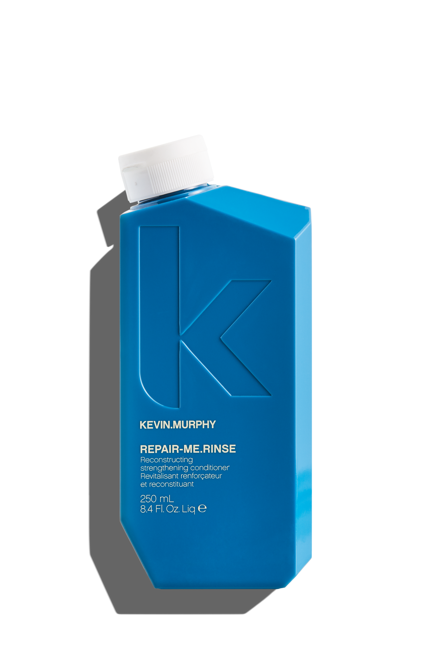 De REPAIR-ME lijn is de perfecte lijn voor wie zwaar beschadigd haar heeft. Maak jij dagelijks gebruik van styling tools of kleur jij je haar regelmatig, dan is de kans groot dat je haar een proteïnetekort heeft.