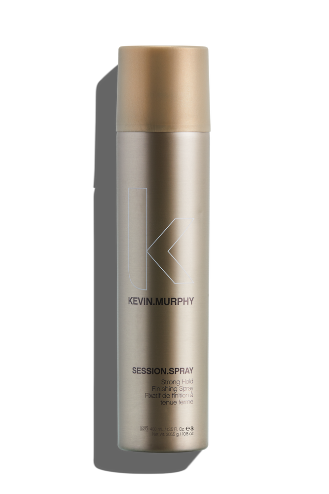 SESSION.SPRAY is een sterke fixatiespray voor een gewichtloze, duurzame fixatie met natuurlijke geuroliën en een UV-schild voor kleurbescherming.