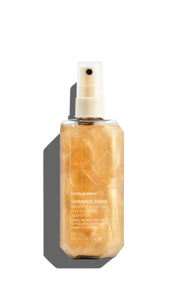 Kevin Murphy heeft een lichte finishing mist,  behandelt en doet het haar herleven terwijl het een stralende glans krijgt.
