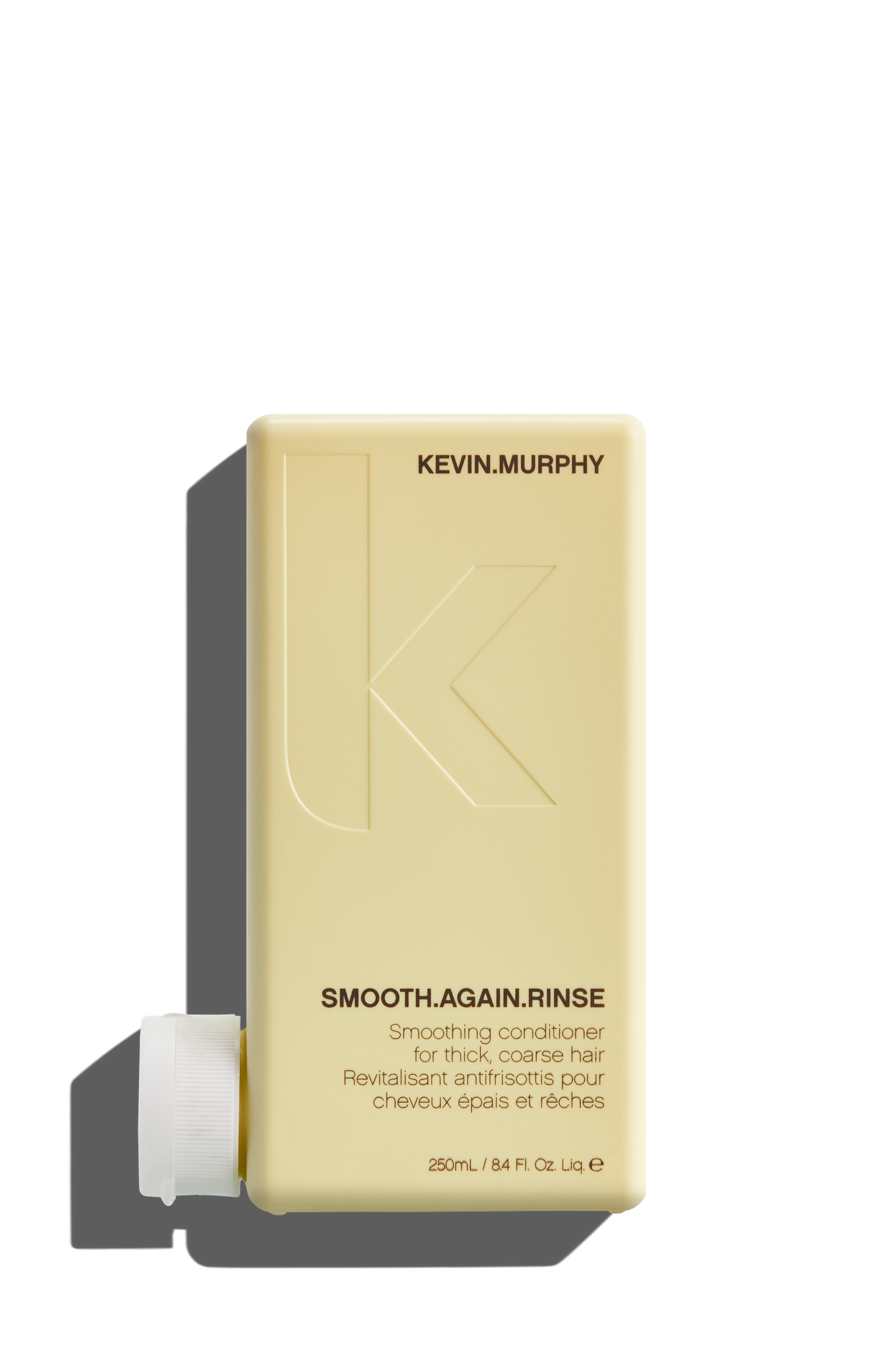 De gladmakende conditioner verfijnt weerbarstig haar door gebruik te maken van cacaozaadboter als een natuurlijke beschermlaag om de uitenden af te sluiten en pluizen te verminderen. Geschikt voor dik, grof en krullend haar.