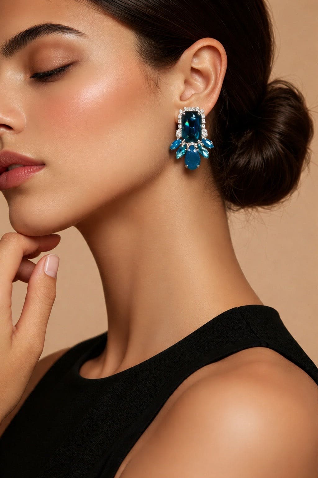 Blossom armband brown gold met Swarovski kristallen in goud - handgemaakte statement armband met bruine stenen